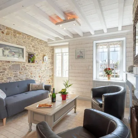 Holiday home Zoe By Interhome Creances